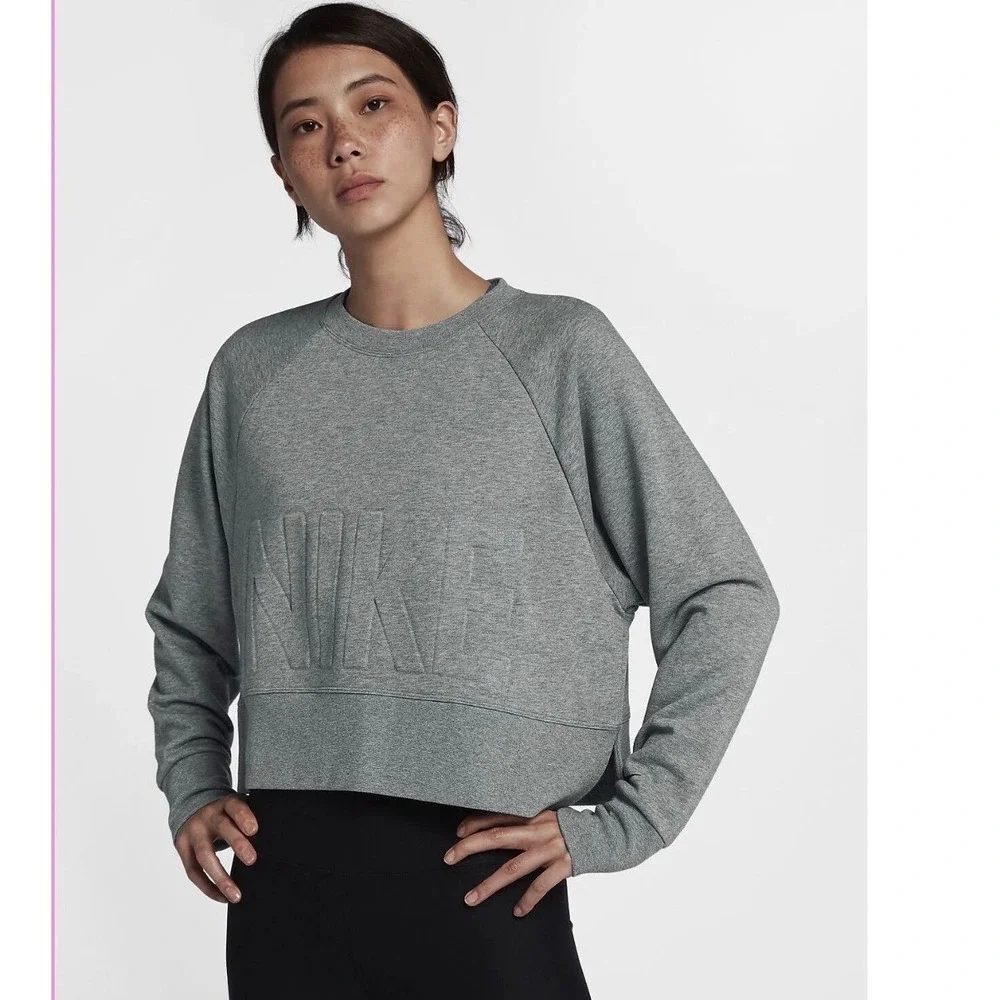 Nike‎ Women's Versa Embossed Cropped Training Sweatshirt Size S Gray